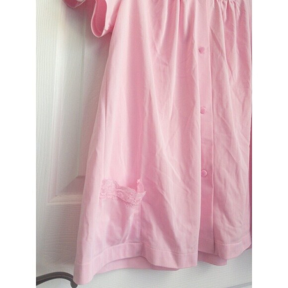 Vintage 70’s Shadowline pink pajama top with embroidered flowers and lace detail - Picture 3 of 8